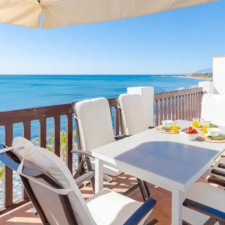 Heavenly Views From Frontline Penthouse Apartment *