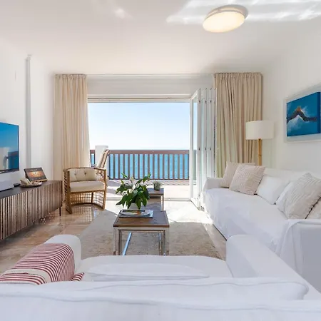 Heavenly Views From Frontline Penthouse Apartment Marbella